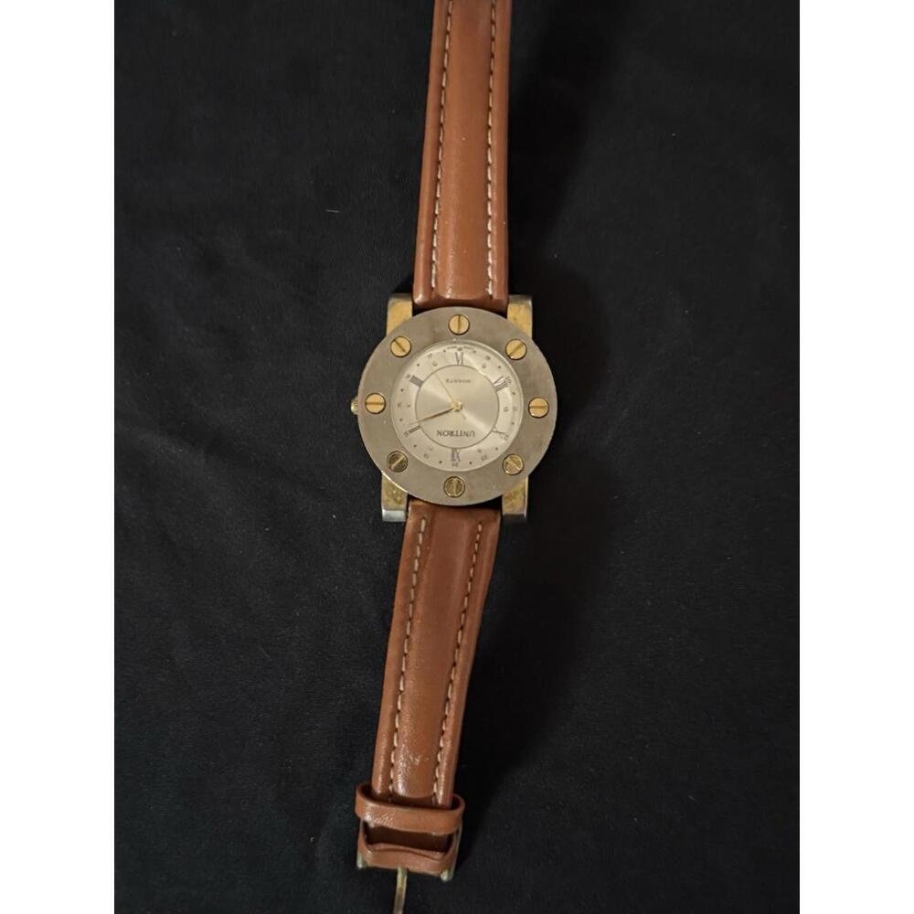 Vintage fashion quartz watch, late ’80s/early ’90s.